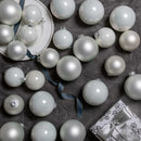 Conjunto de Bolas Natalinas Brancas em Vidro (24 Peças)